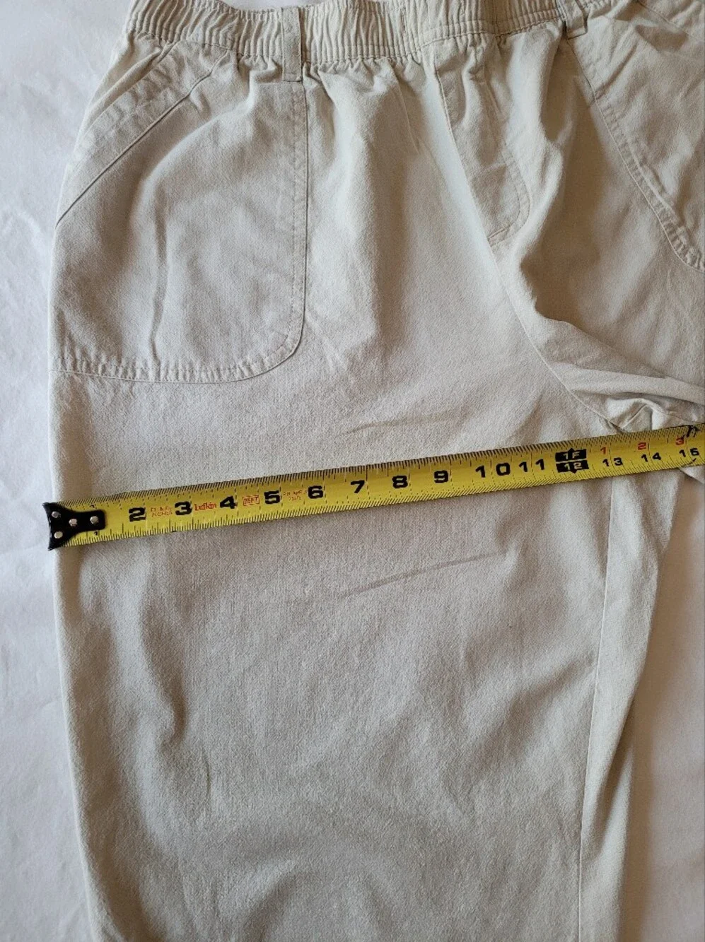 Gloria Vanderbilt Pair of Elastic Waist Capri Pants in White and Khaki Size XL - Picture 7 of 10